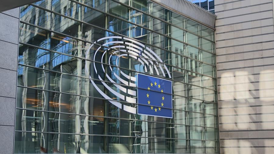 L'UE approuve l'arrêt définitif des moteurs à combustion interne d'ici 2035