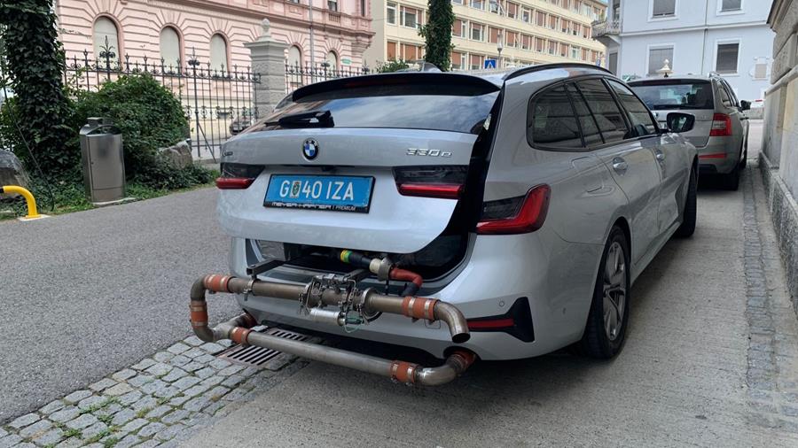 Les hybrides rechargeables sont plus polluants que ce qu'on ne pense