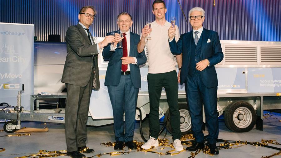 Premier générateur à hydrogène pour la recharge rapide des VE